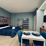 Maison 32 - Luxury Suite Con Jacuzzi E Cucina - Bari Central Station
