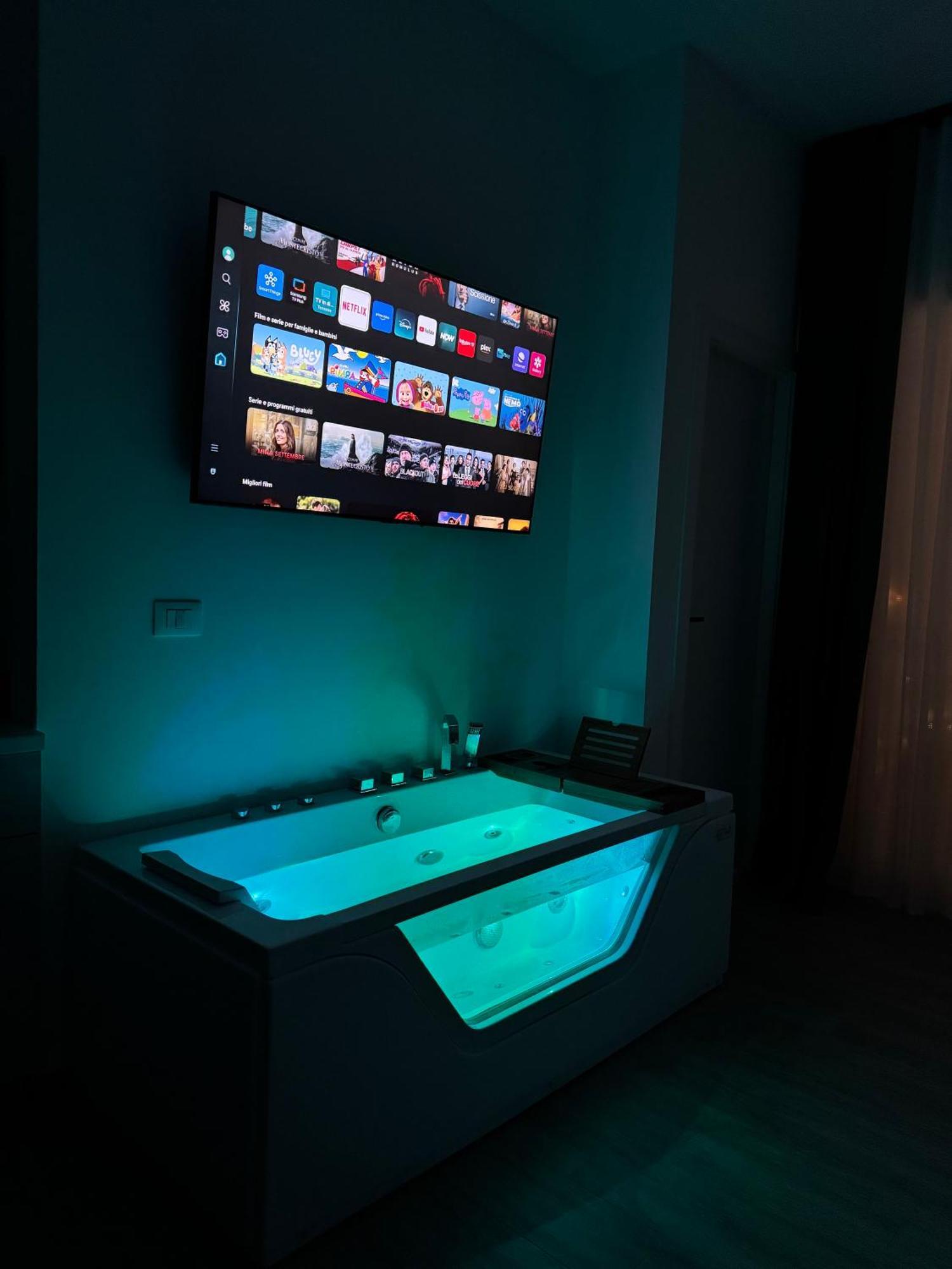 Maison 32 - Luxury Con Jacuzzi E Cucina - Station *