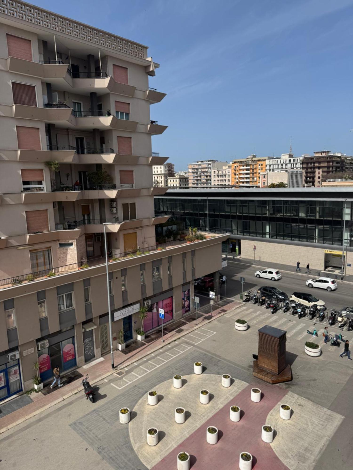 Appartamento Maison 32 - Luxury Con Jacuzzi E Cucina - Station Bari