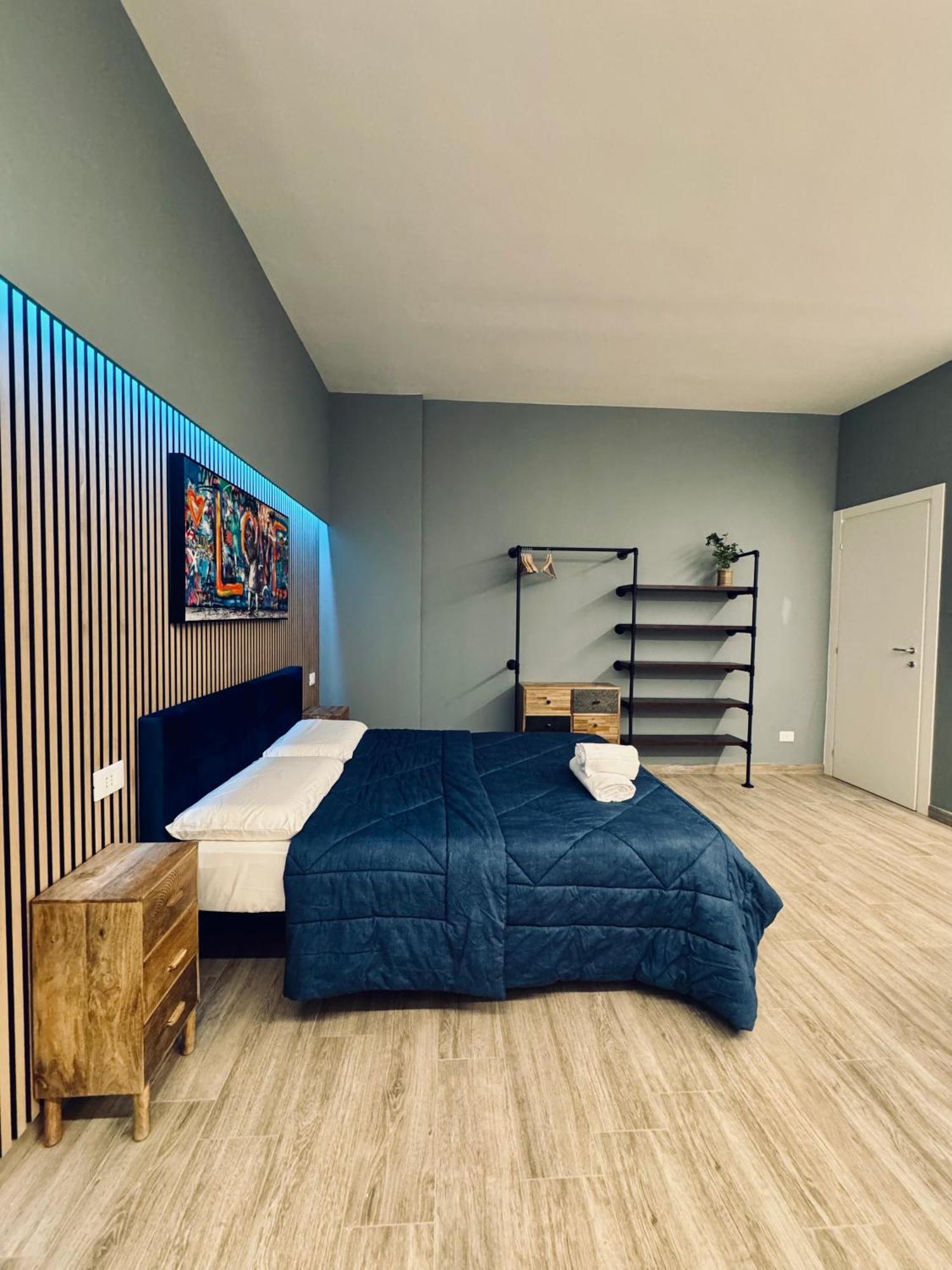 Maison 32 - Luxury Con Jacuzzi E Cucina - Station Appartamento Bari