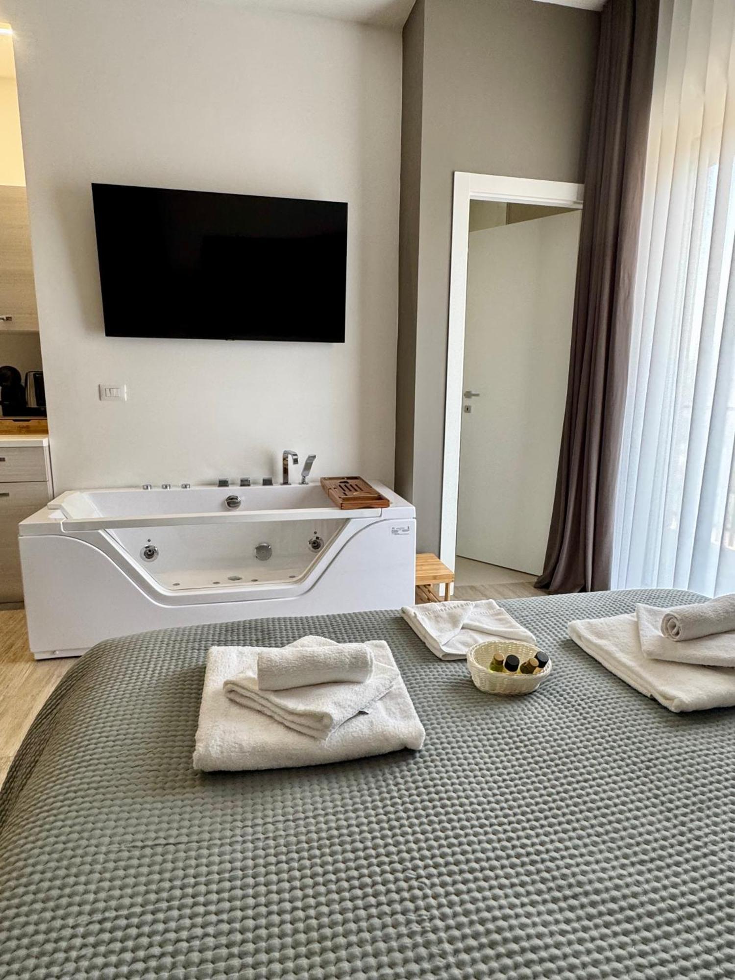 Appartamento Maison 32 - Luxury Con Jacuzzi E Cucina - Station